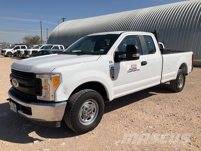Ford F-250 皮卡车