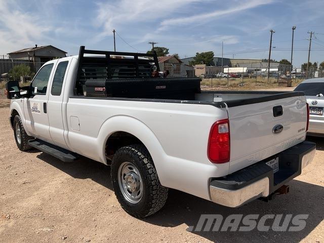 Ford F-250 皮卡车