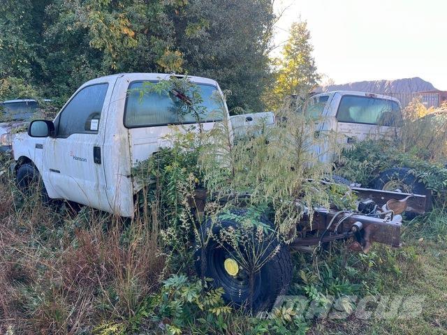 Ford F-250 驾驶室与内部