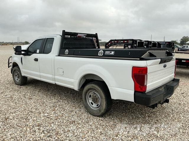 Ford F-250 皮卡车