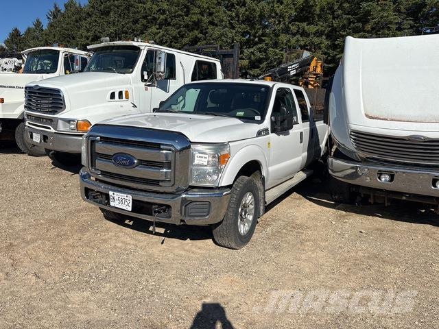 Ford F-350 皮卡车