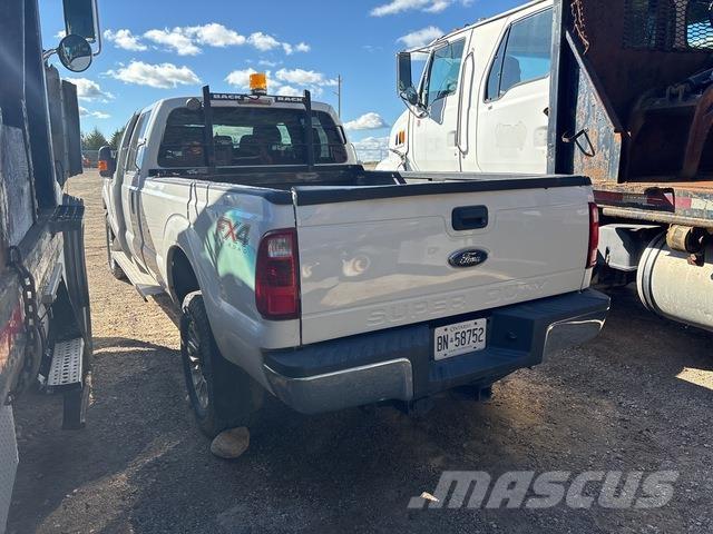 Ford F-350 皮卡车