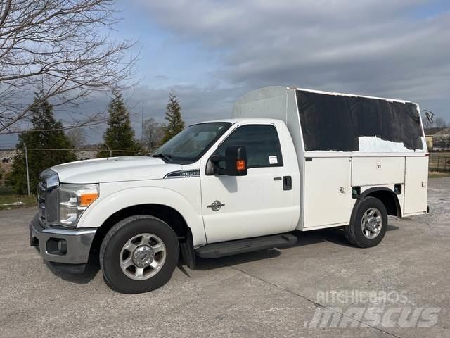 Ford F-350 皮卡车