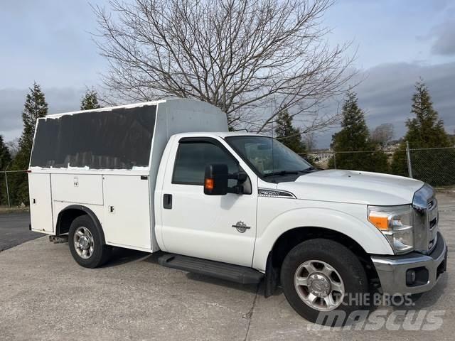 Ford F-350 皮卡车