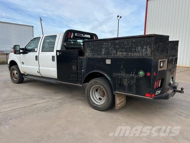 Ford F-350 皮卡车