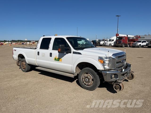 Ford F-350 皮卡车