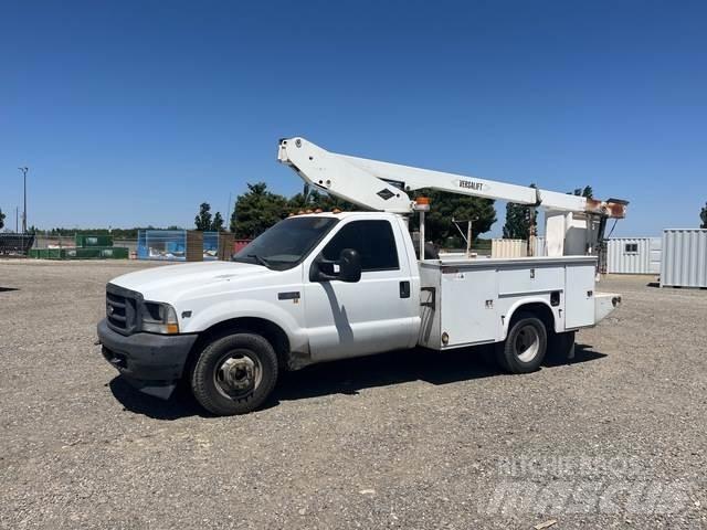 Ford F-350 车载式高空作业车