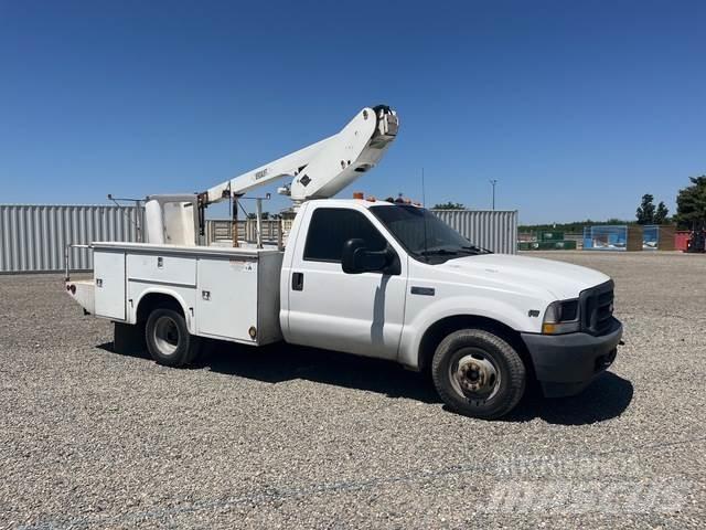 Ford F-350 车载式高空作业车