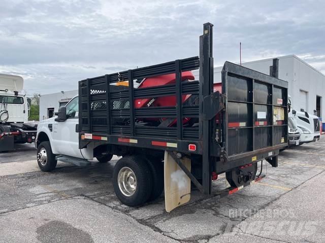 Ford F-350 平板栏板货车