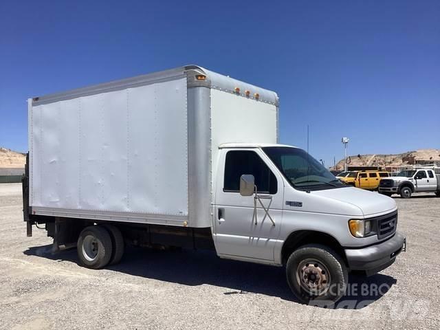 Ford F-350 厢式货车