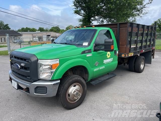 Ford F-350 平板栏板货车