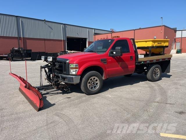 Ford F-350 推雪机