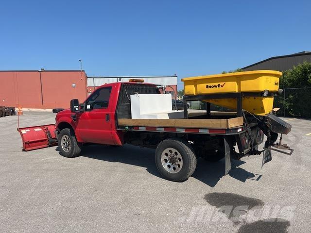 Ford F-350 推雪机