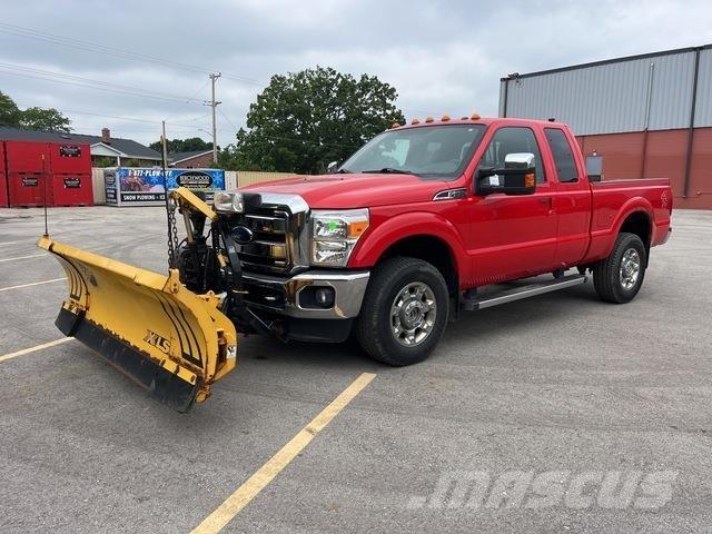 Ford F-350 皮卡车
