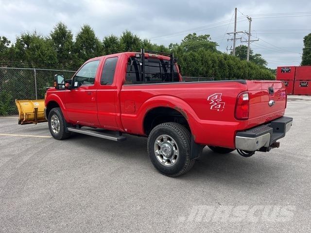 Ford F-350 皮卡车