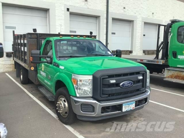 Ford F-350 平板栏板货车