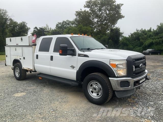 Ford F-350 皮卡车