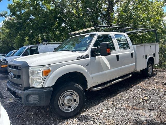 Ford F-350 皮卡车
