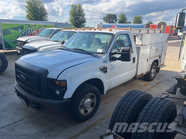 Ford F-350 皮卡车