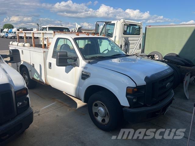 Ford F-350 皮卡车