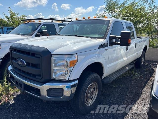 Ford F-350 皮卡车