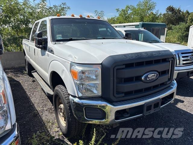 Ford F-350 皮卡车
