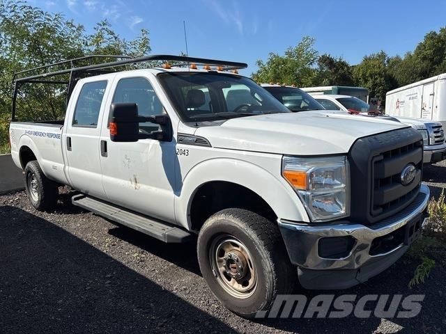 Ford F-350 皮卡车