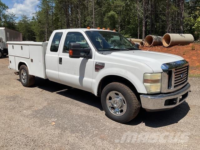 Ford F-350 皮卡车