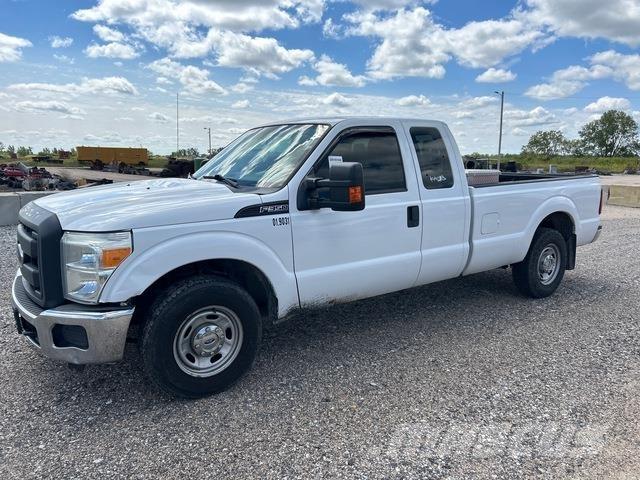 Ford F-350 皮卡车