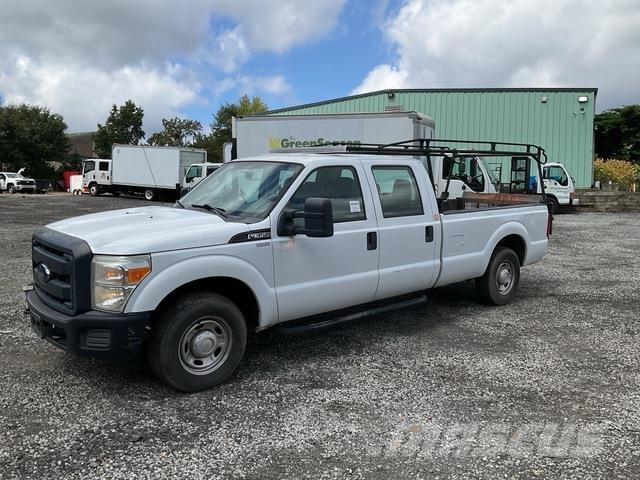 Ford F-350 皮卡车