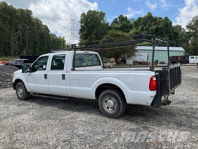 Ford F-350 皮卡车