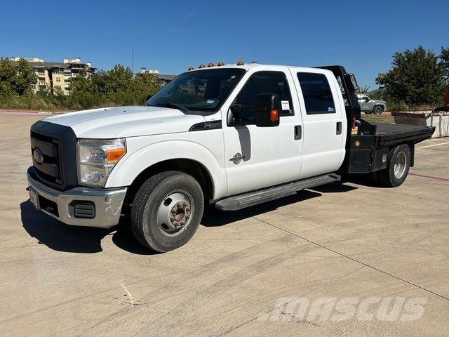 Ford F-350 平板栏板货车