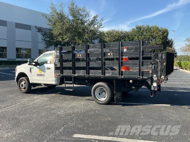 Ford F-350 平板栏板货车