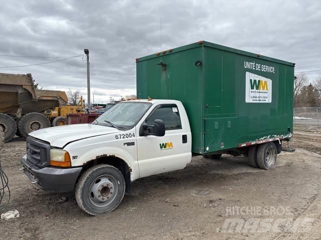 Ford F-450 皮卡车