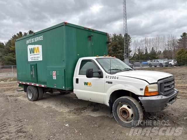 Ford F-450 皮卡车