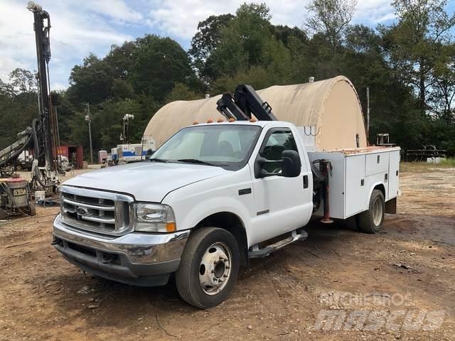 Ford F-450 皮卡车
