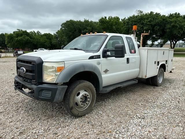 Ford F-450 皮卡车