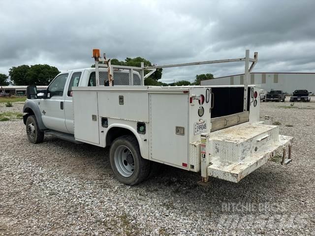 Ford F-450 皮卡车