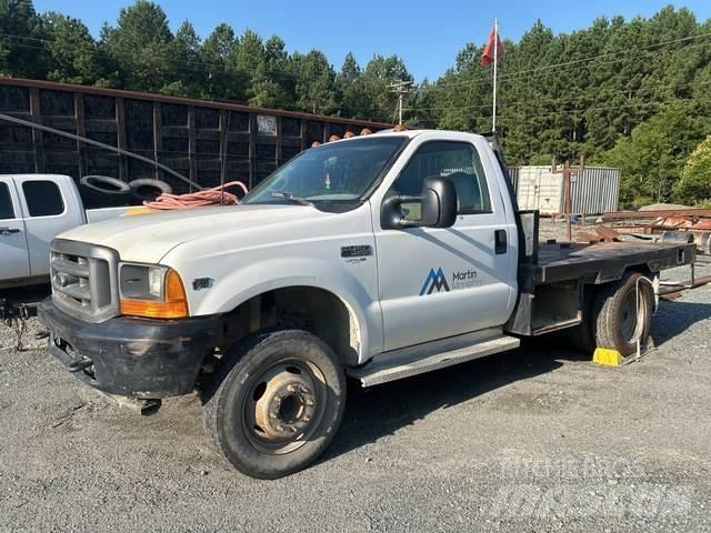 Ford F-450 平板栏板货车