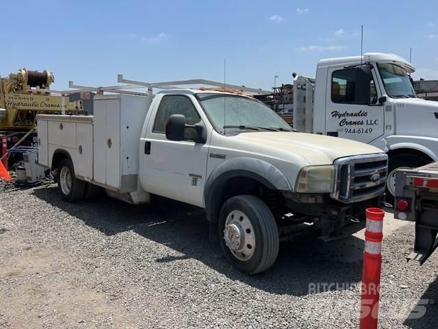 Ford F-450 皮卡车