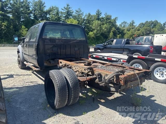 Ford F-450 驾驶室与内部