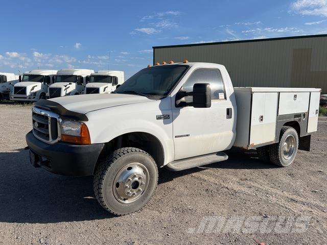 Ford F-450 皮卡车