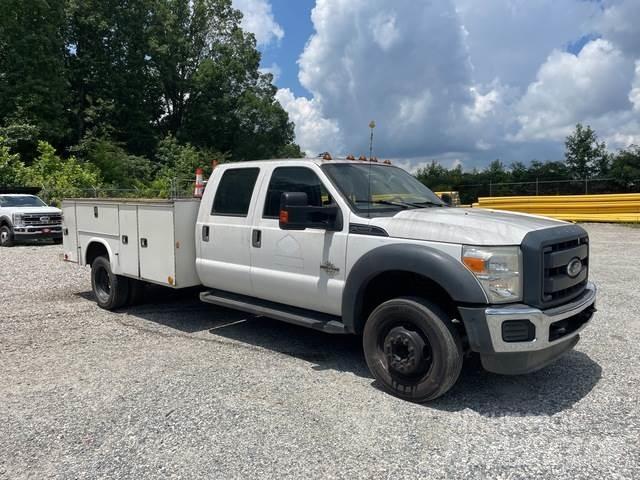 Ford F-450 皮卡车