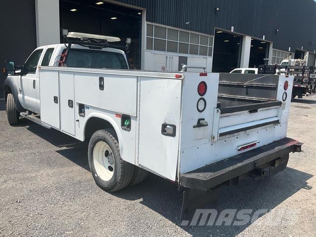 Ford F-450 皮卡车