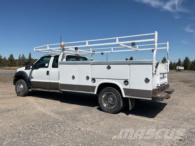 Ford F-450 皮卡车