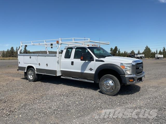 Ford F-450 皮卡车
