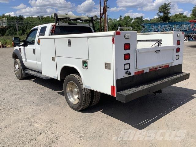 Ford F-450 皮卡车