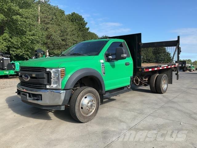 Ford F-450 平板栏板货车