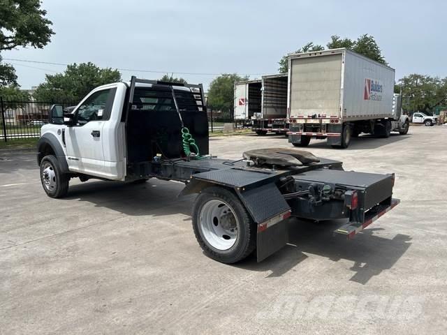 Ford F-550 铰接式自卸车