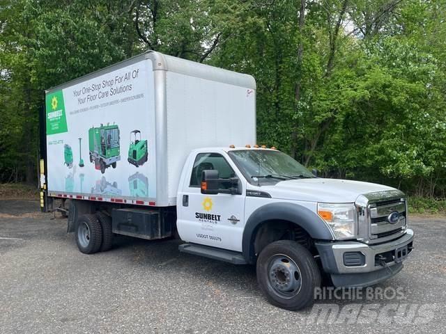 Ford F-550 厢式货车